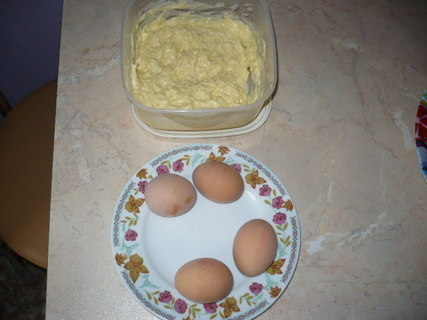 FOTKA - esnekov pomaznka s vaenmi vejci