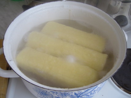 FOTKA - Bramborov knedlky bez masa z horkch brambor
