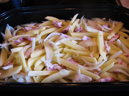 FOTKA - Cibulov brambory s anglickou slaninou