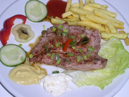 FOTKA - Vepov steak s bylinkami a hoic
