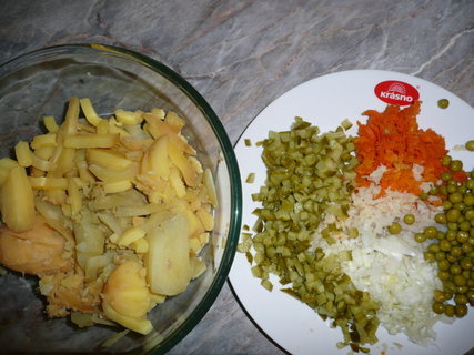 FOTKA - Bramborov salt s mchanou sterilovanou zeleninou