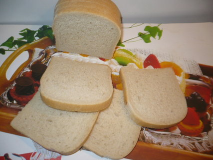 FOTKA - Toastov chleba v domc pekrn