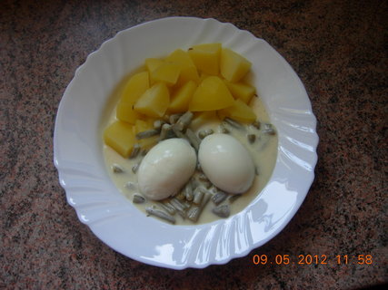FOTKA - Fazolky na smetan s vejcem