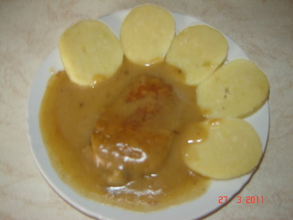 FOTKA - Vylepen bramborov knedky s vejcem
