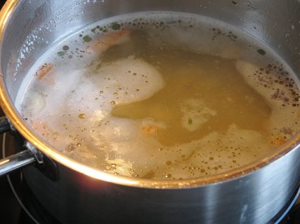 FOTKA - Hovz polvka krupicov s vejcem