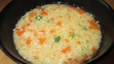 FOTKA - Zeleninov polvka se zasmaenm vejcem