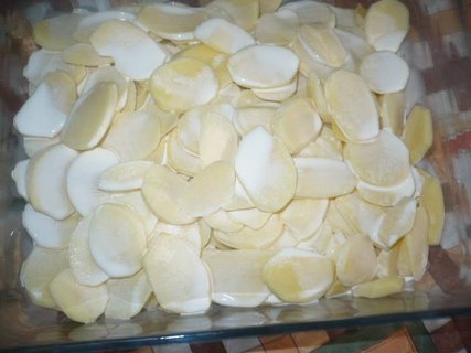 FOTKA - Zapeen brambory se lehakou, mslem a srem