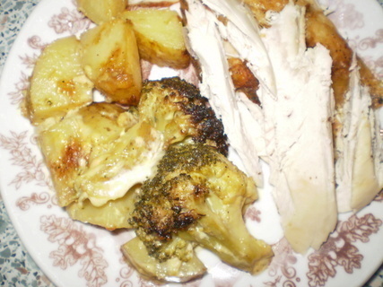 FOTKA - Zapeen kvtk, brokolice a brambory