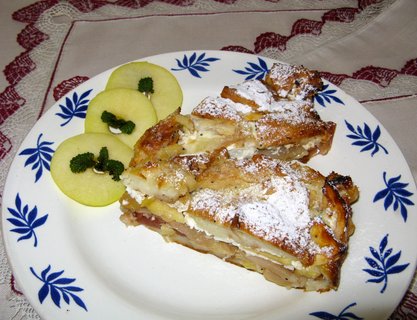 FOTKA - emlovka s jablky na vt pek