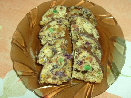 FOTKA - Biskupsk chlebek s oechy a mandlemi