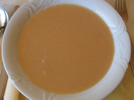 FOTKA - Mln krmov polvka s mrkv