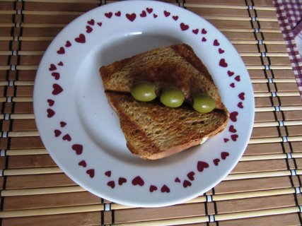FOTKA - Toasty se salmem a olivou 