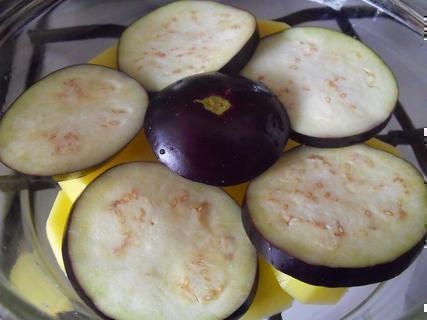 FOTKA - Zapeen brambory se zeleninou a srem