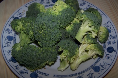 FOTKA - Brokolice se sjovou-sezamovou omkou 
