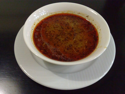 FOTKA - Gulov polvka s paprikami a vnem
