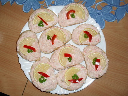 FOTKA - Falen humrov pomaznka z krabch tyek