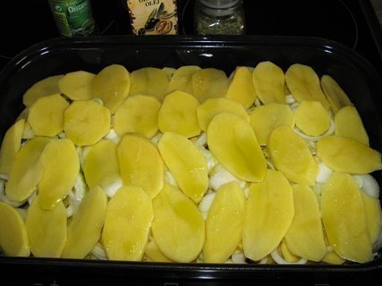 FOTKA - Bylinkov brambory s cibulkou