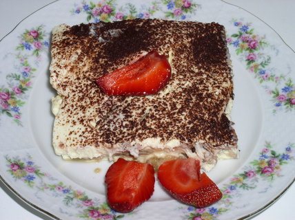 FOTKA - Tiramisu s mascarpone a zakysanou smetanou