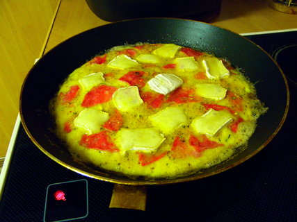 FOTKA - Vajen omeleta s klobsou a cibul