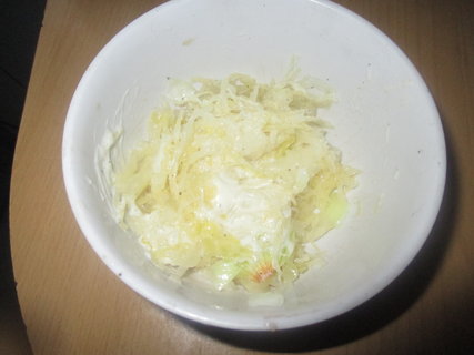 FOTKA - Salt z kysanho zel s jogurtem