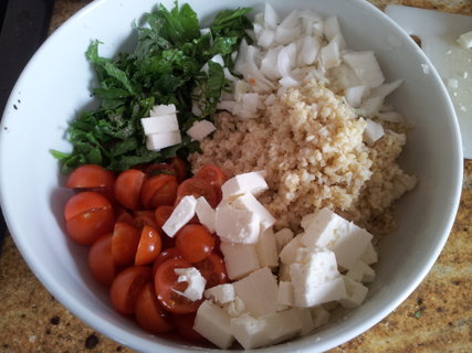 FOTKA - Salt tabbouleh s bulgurem a srem feta