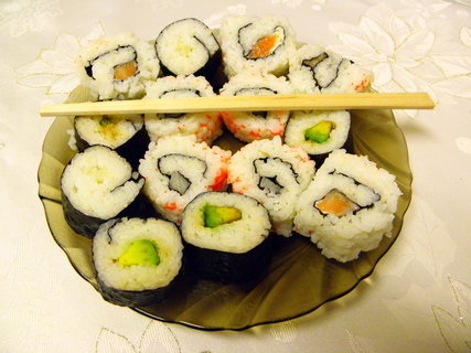 FOTKA - Sushi s lososem