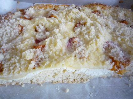 FOTKA - Meruňkový koláč se žmolenkou