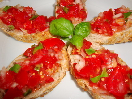 FOTKA - Tomatov bruschetta Hellmanns