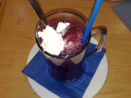 FOTKA - Borvkov koktejl s jogurtem