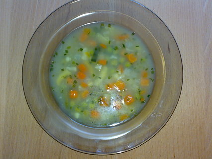 FOTKA - Rychl zeleninov polvka s bylinkami