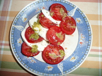 FOTKA - Mozzarella s rajaty