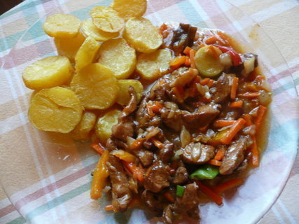FOTKA - Vepov nudliky na portskm